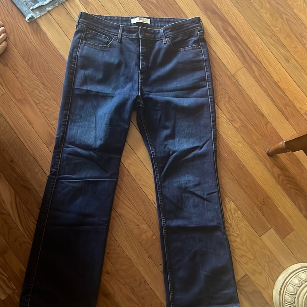 Womens Levi flare jeans